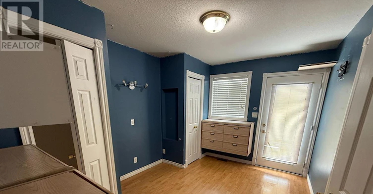 MAIN-24 Eastwood Drive, Welland, ON, L3C 6W4 - 6