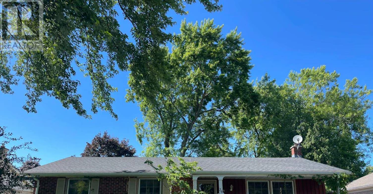 34 Benson Crescent, London, ON, N5X 2B2
