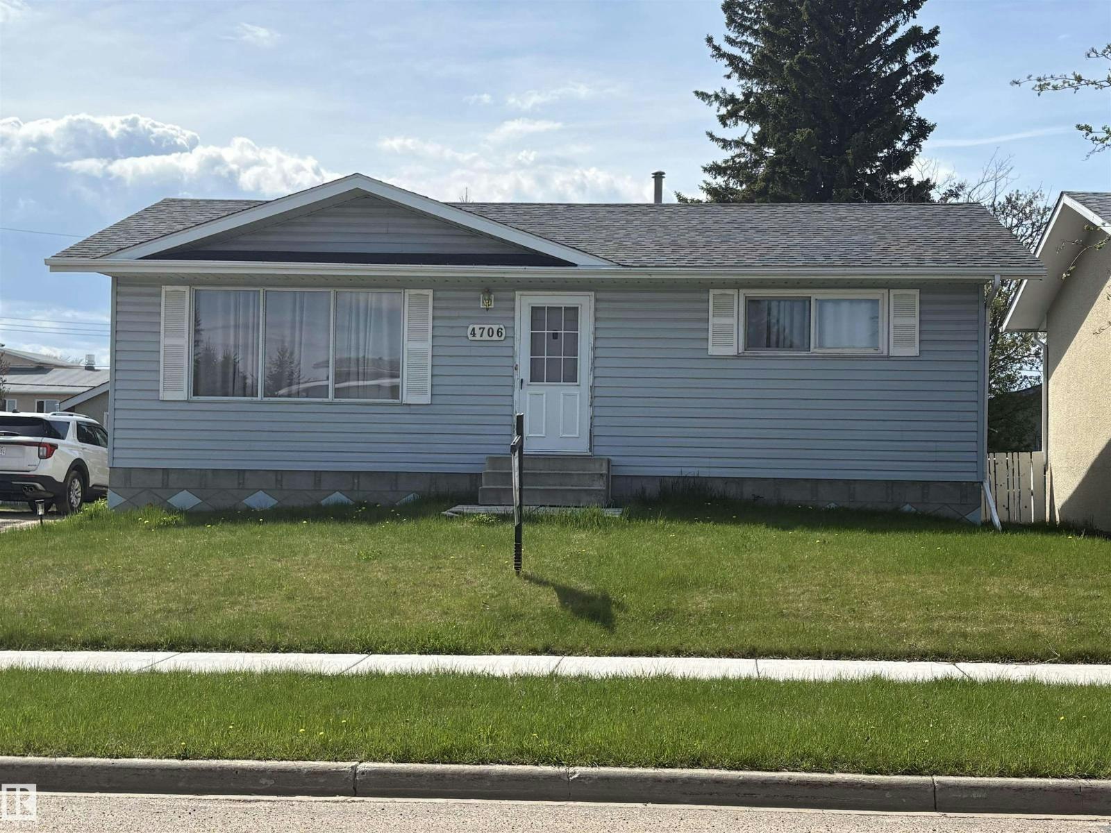 4706 45 Street, St. Paul Town, AB, T0A 3A3