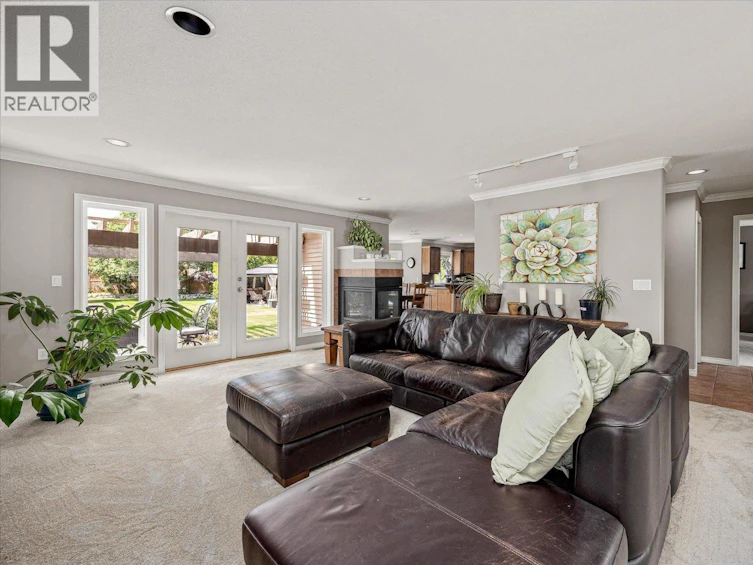 3925 Flower Court, Kelowna, BC, V1W 4W2 - 10