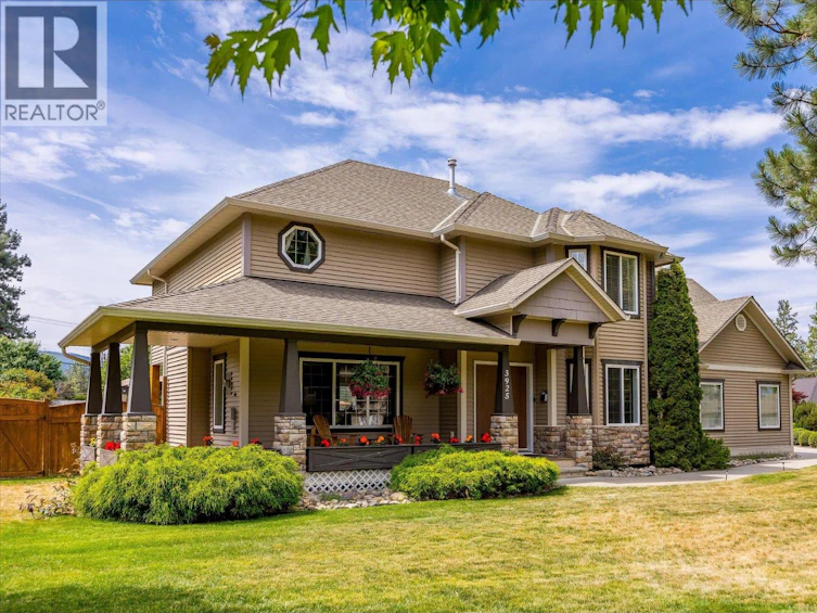 3925 Flower Court, Kelowna, BC, V1W 4W2 - 2