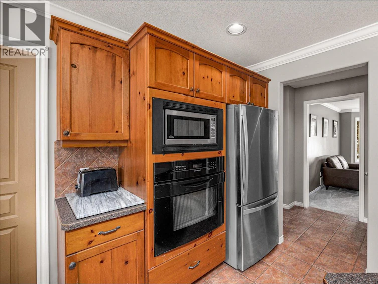 3925 Flower Court, Kelowna, BC, V1W 4W2 - 14