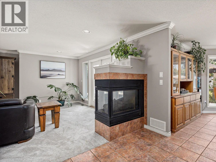 3925 Flower Court, Kelowna, BC, V1W 4W2 - 11