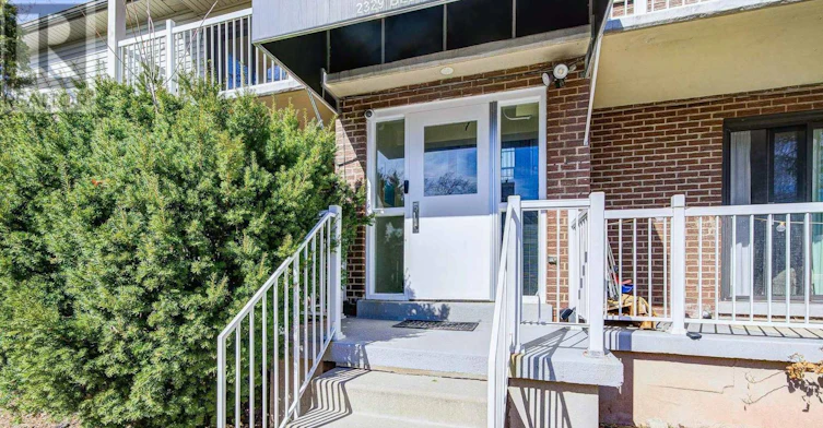 3-2329 Belyea Street, Oakville, ON, L6L 1N4 - 2
