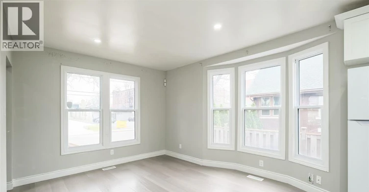 UPPER-1585 Pelissier, Windsor, ON, N9X 1M9 - 9