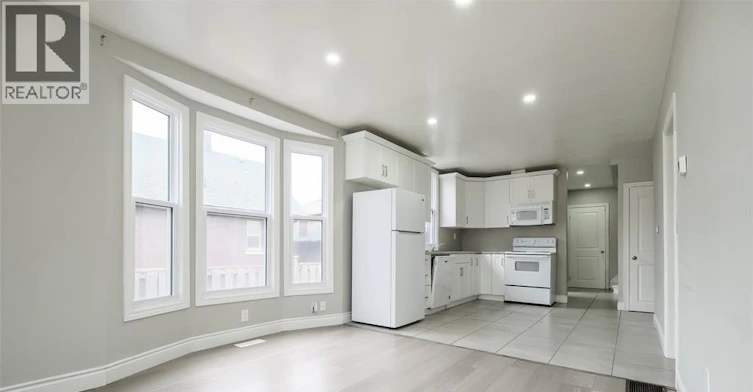 UPPER-1585 Pelissier, Windsor, ON, N9X 1M9 - 5