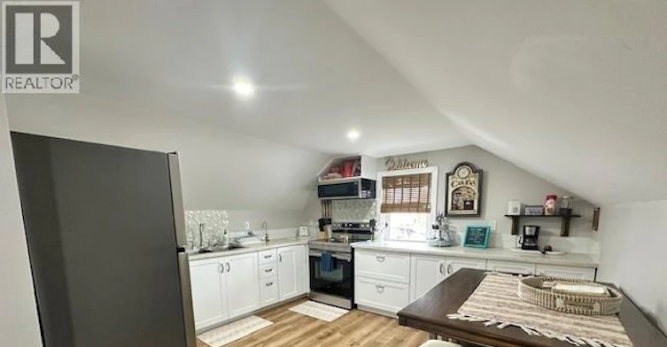 UPPER-554 Notre Dame Street, Lakeshore, ON, N8L 0A3 - 5