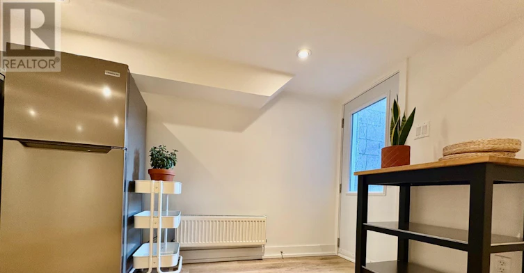 LOWER-62 Palmerston Avenue, Toronto, ON, M6J 2J1 - 5