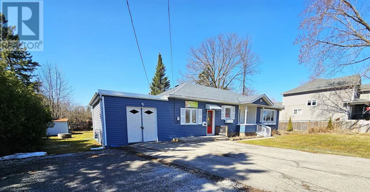 350 The Queensway S, Georgina, ON, L4P 2B9 - 2