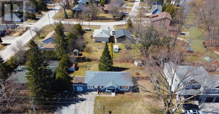 MAIN-350 The Queensway S, Georgina, ON, L4P 2B9 - 21