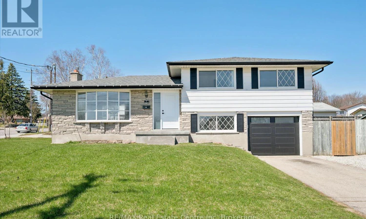 6 Eastview Road