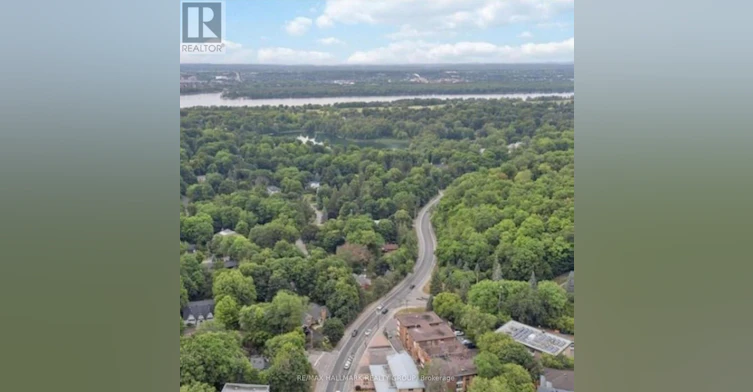 2-9 Acacia Avenue, Ottawa, ON, K1M 0P3 - 5