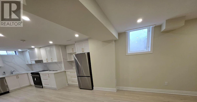 66 Morrison Crescent, Markham, ON, L3R 9K7 - 2