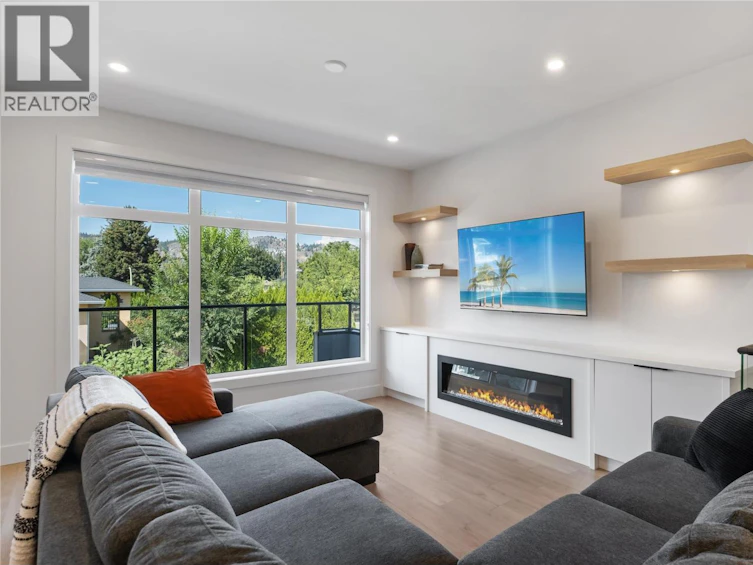 2-1452 Ethel Street, Kelowna, BC, V1Y 2X7 - 4