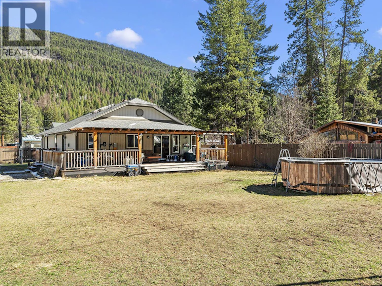 5835 3rd Street, Beaverdell, BC, V0H 1A0 - 9