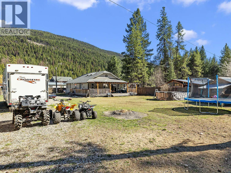 5835 3rd Street, Beaverdell, BC, V0H 1A0 - 10