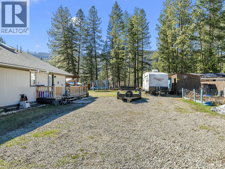 5835 3rd Street, Beaverdell, BC, V0H 1A0 - 8