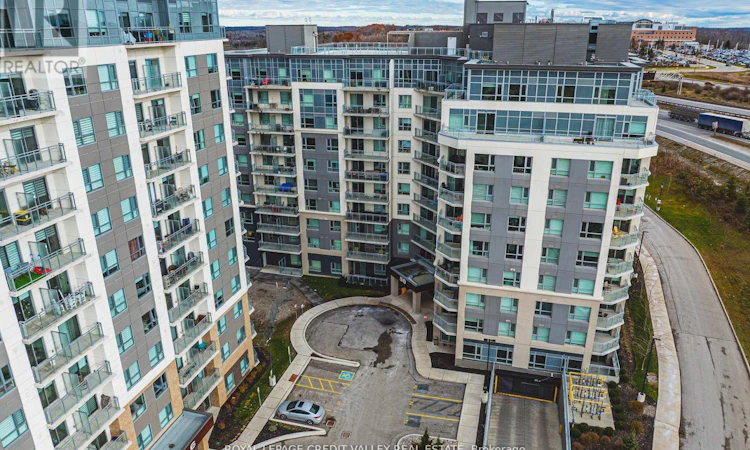 317-58 Lakeside Terrace