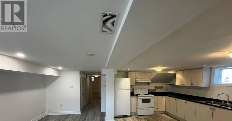 BASEMENT-255 Penn Avenue, Newmarket, ON, L3Y 2S4 - 3