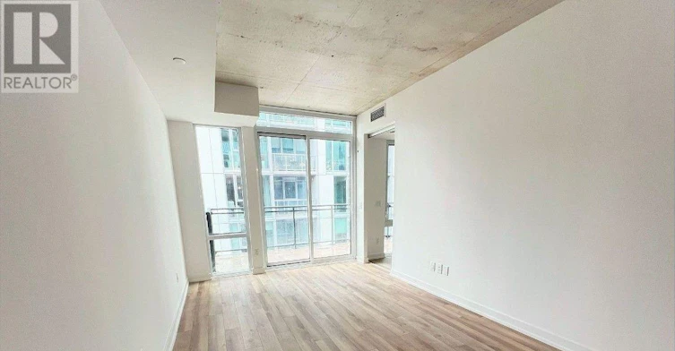 511-45 Baseball Place, Toronto, ON, M4M 0E8 - 4