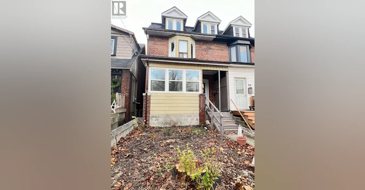 3-82 Curzon Street, Toronto, ON, M4M 3B4