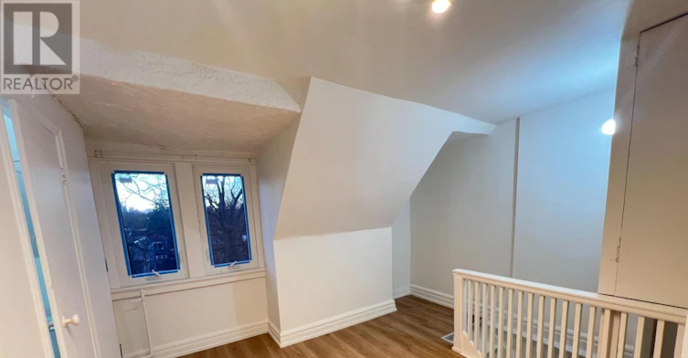 3-82 Curzon Street, Toronto, ON, M4M 3B4 - 2