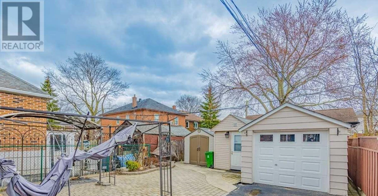 BSMT-377 Mortimer Avenue, Toronto, ON, M4J 2E4 - 20