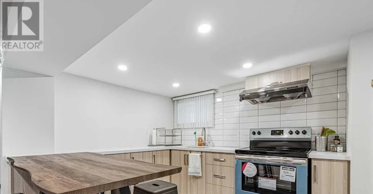 BSMT-377 Mortimer Avenue, Toronto, ON, M4J 2E4 - 7