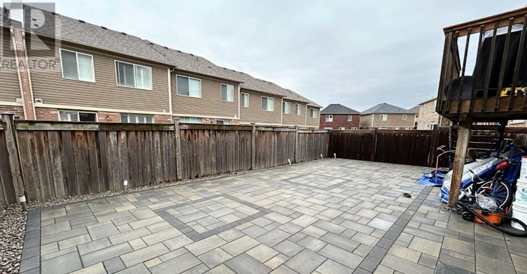 B-133 Sharavogue Avenue, Oshawa, ON, L1L 0G4 - 3