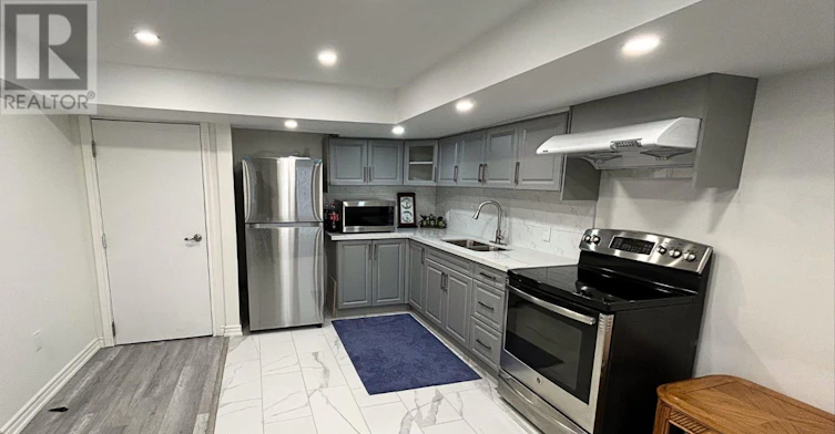 B-133 Sharavogue Avenue, Oshawa, ON, L1L 0G4