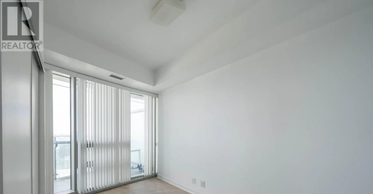 5607-12 York Street, Toronto, ON, M5J 2Z2 - 2