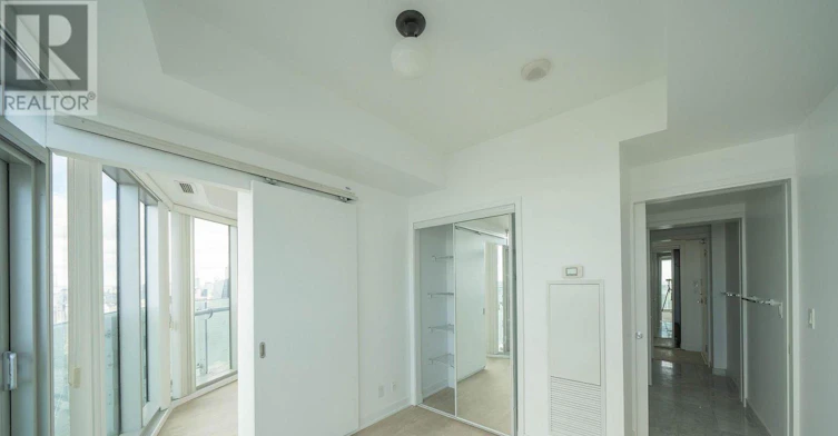 5607-12 York Street, Toronto, ON, M5J 2Z2 - 3