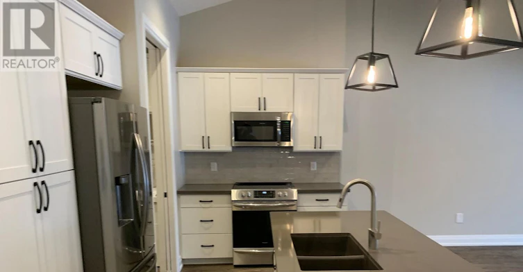 4-1868 Llongwoods Road, Southwest Middlesex, ON, N0L 2N0 - 9