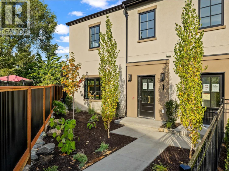1-2957 Conlin Court, Kelowna, BC, V1Y 7S7