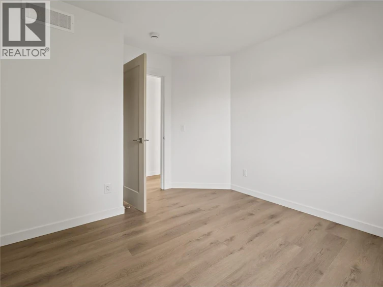 1-2957 Conlin Court, Kelowna, BC, V1Y 7S7 - 34