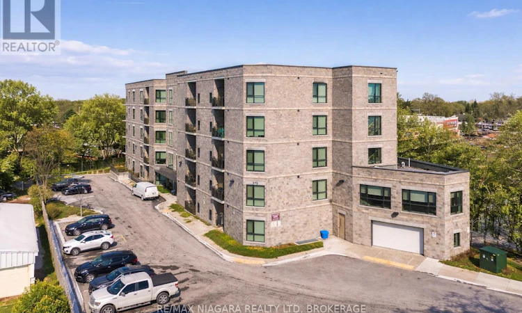 209-379 Scott Street