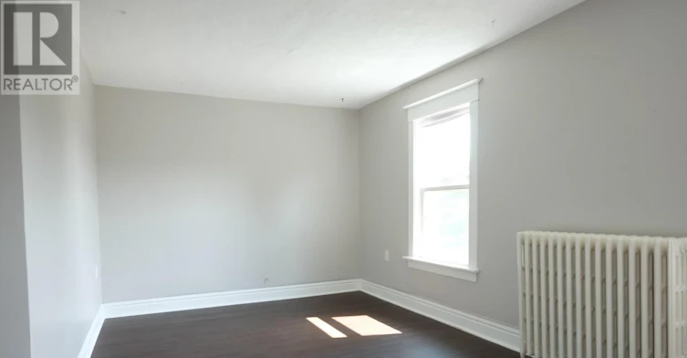 2-5029 Fourth Avenue, Niagara Falls, ON, L2E 4P5 - 5