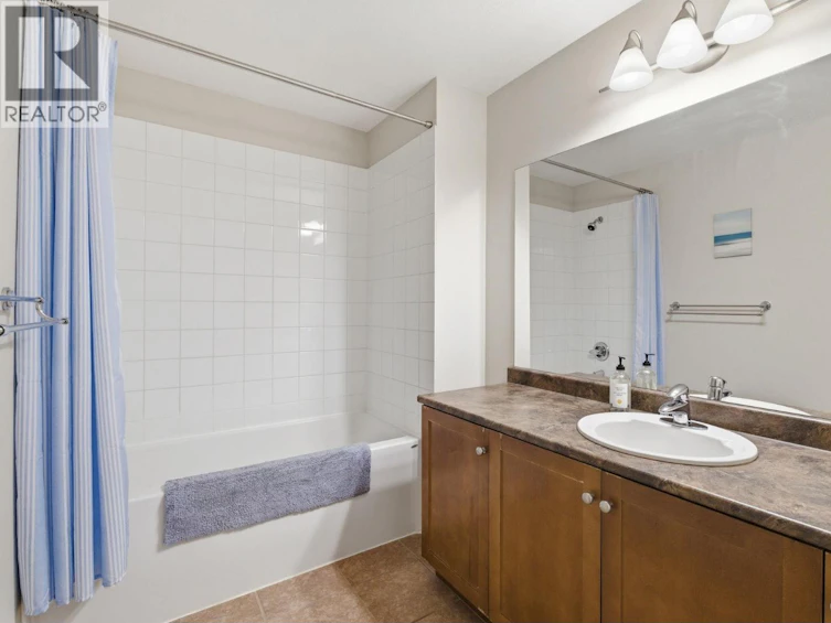 2518-1873 Country Club Drive, Kelowna, BC, V1V 2W6 - 20