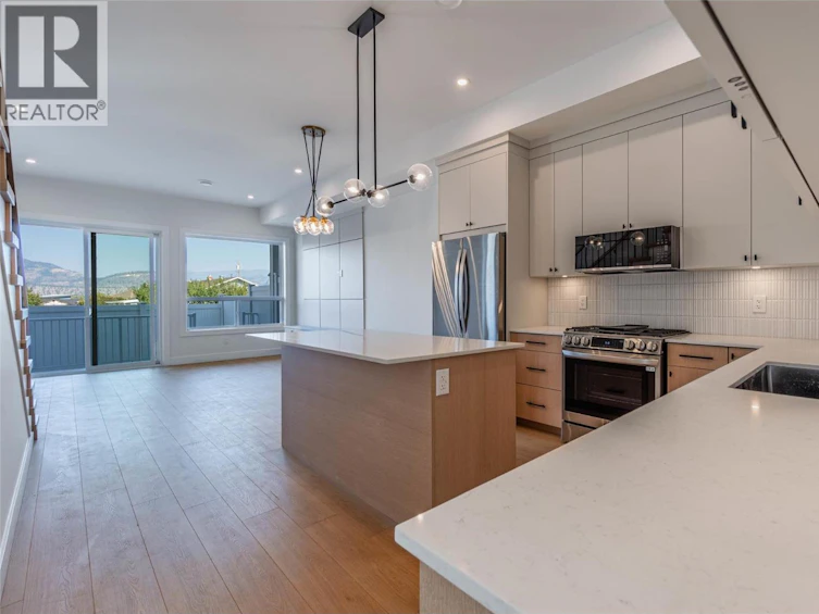 384 Chardonnay Avenue, Oliver, BC, V0H 1T4 - 9