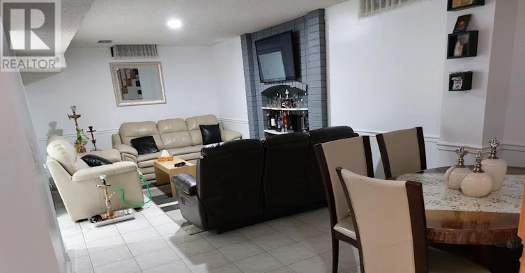 6 Sunforest Drive, Brampton, ON, L6Z 2Z2 - 3