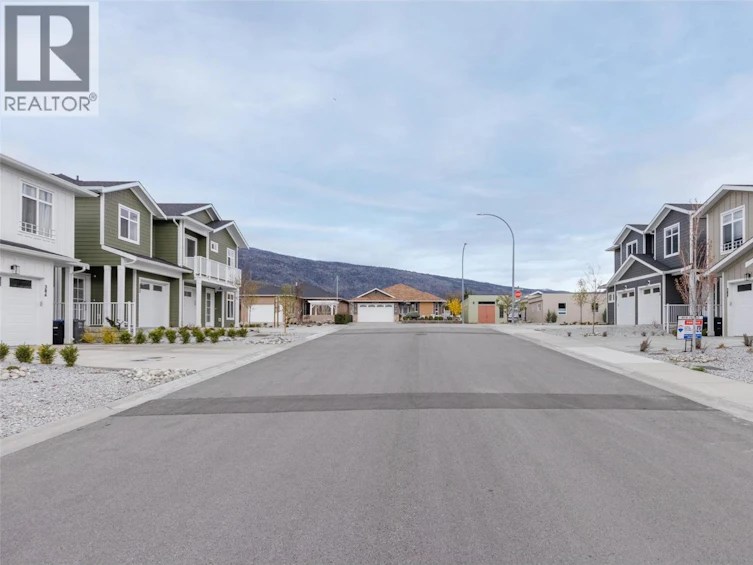 397 Chardonnay Avenue, Oliver, BC, V0H 1T4 - 36