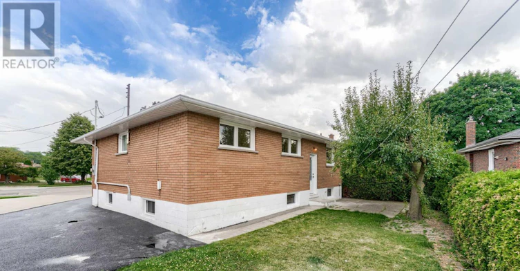 UPPER LEVEL-69 Heather Road, Hamilton, ON, L8K 3V9 - 18