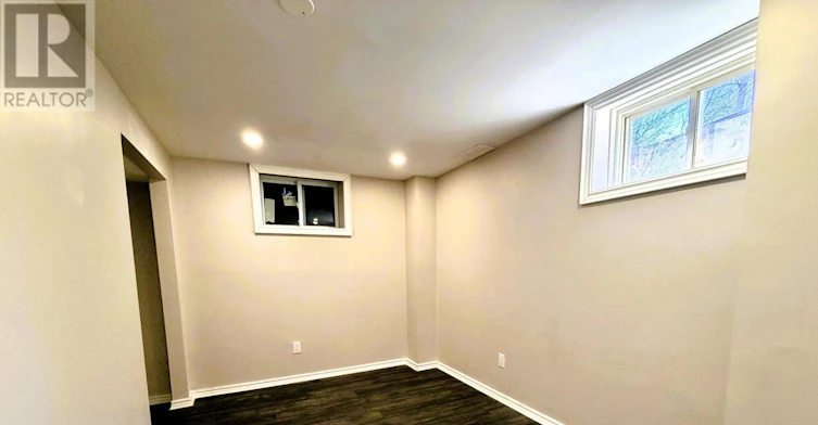 LOWER-53 Stollar Boulevard, Barrie, ON, L4M 6N3 - 8