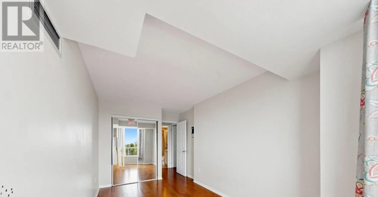 706-28 Pemberton Avenue, Toronto, ON, M2M 4L1 - 13