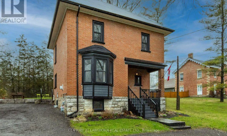 320 Grand Road