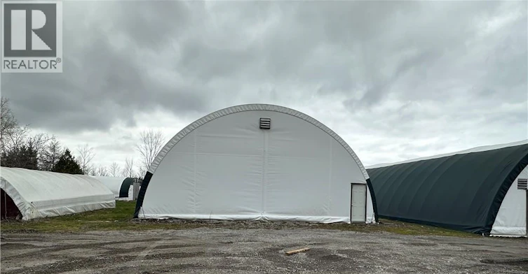 B-1020 Green Mountain Road E, Hamilton, ON, L8J 3A9 - 2