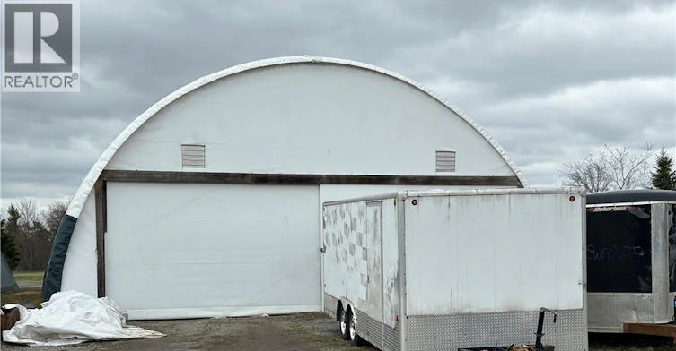 B-1020 Green Mountain Road E, Hamilton, ON, L8J 3A9 - 4
