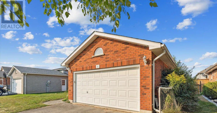 82 Whitlaw Way, Brant, ON, N3L 4B5 - 2