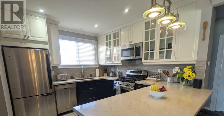 15 Thorncroft Crescent, Ajax, ON, L1S 2S1 - 2