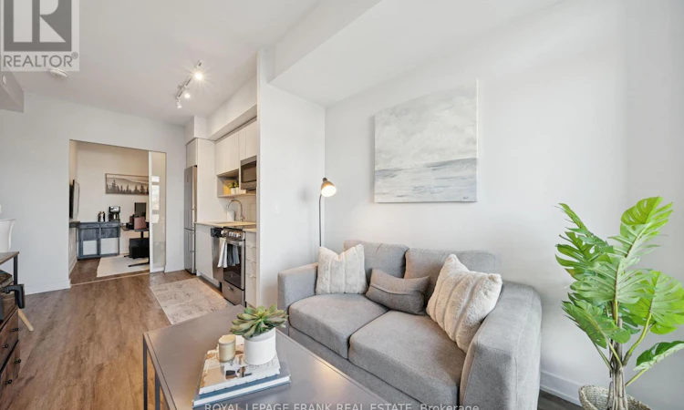 409-630 Greenwood Avenue